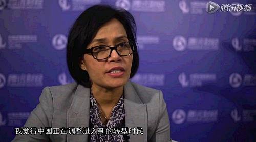 ｜點評｜ 她認(rèn)為，這既是中國的挑戰(zhàn)，也是中國最大的風(fēng)險。關(guān)鍵在于中國是不是能夠真的推進(jìn)改革。如果可以，未來中國的經(jīng)濟會更健康，會更可持續(xù)地增長。這里所指的改革，是調(diào)結(jié)構(gòu)等經(jīng)濟層面的改革。
