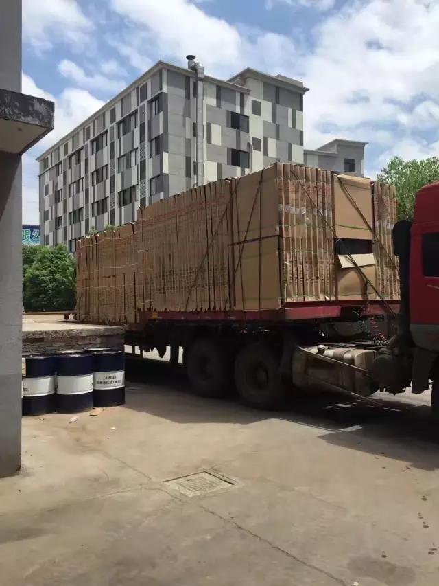 1482884819633858.jpg 6a0e109.jpg